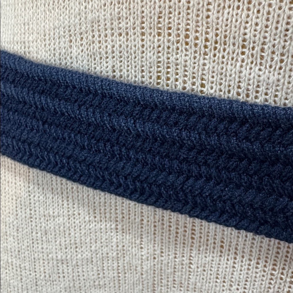 Talbots size medium leather and navy blue cloth woven stretchy belt - Picture 4 of 7